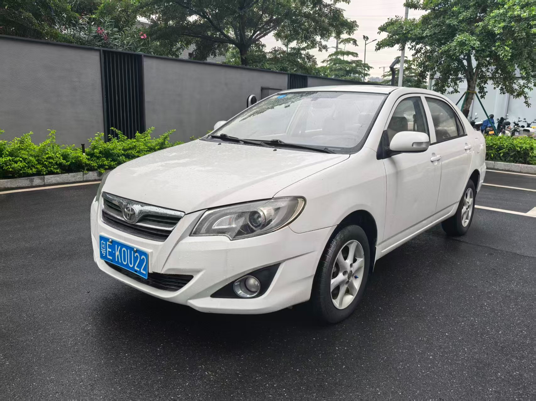 2013  Toyota       Corolla