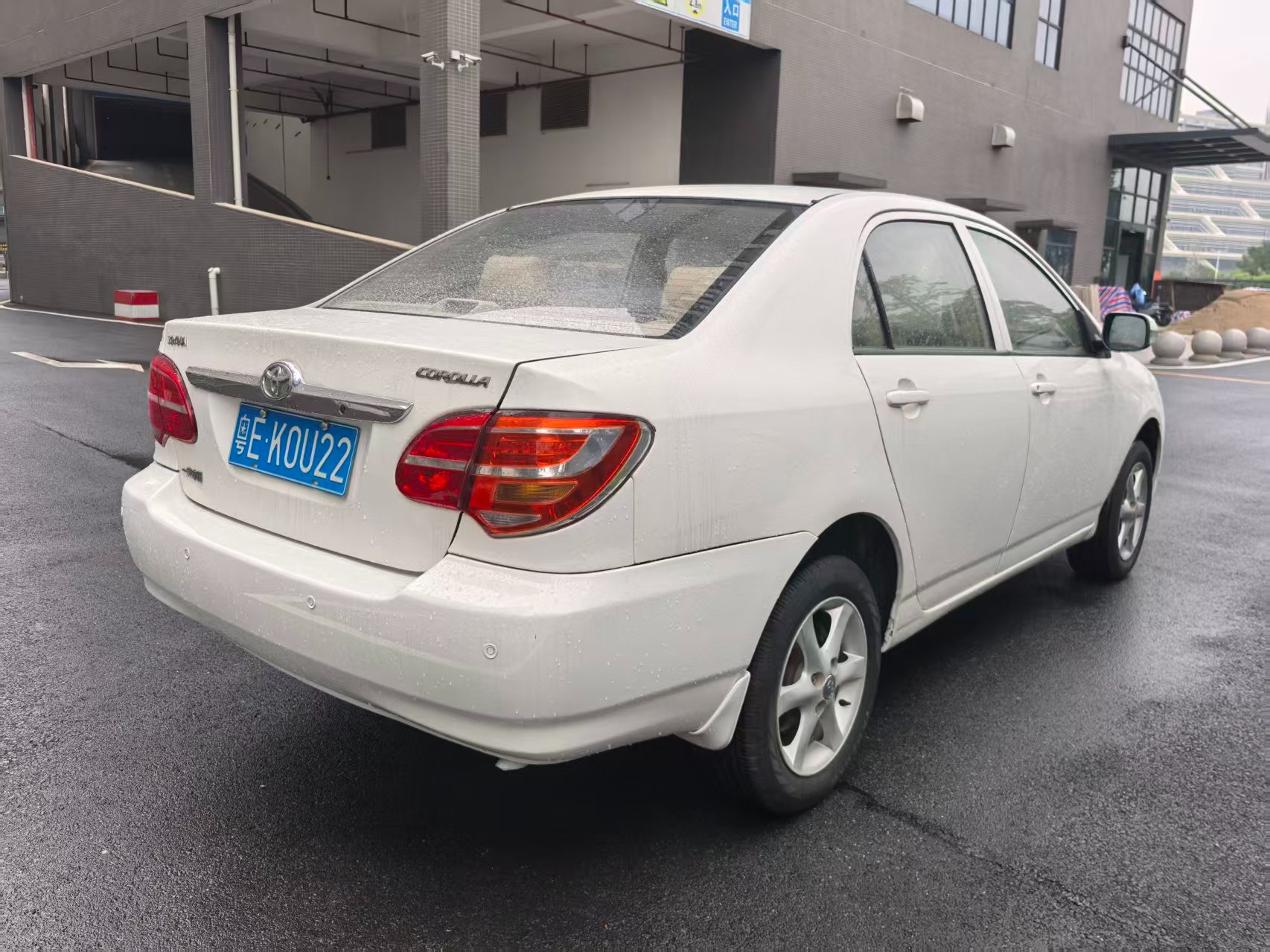 2013  Toyota       Corolla