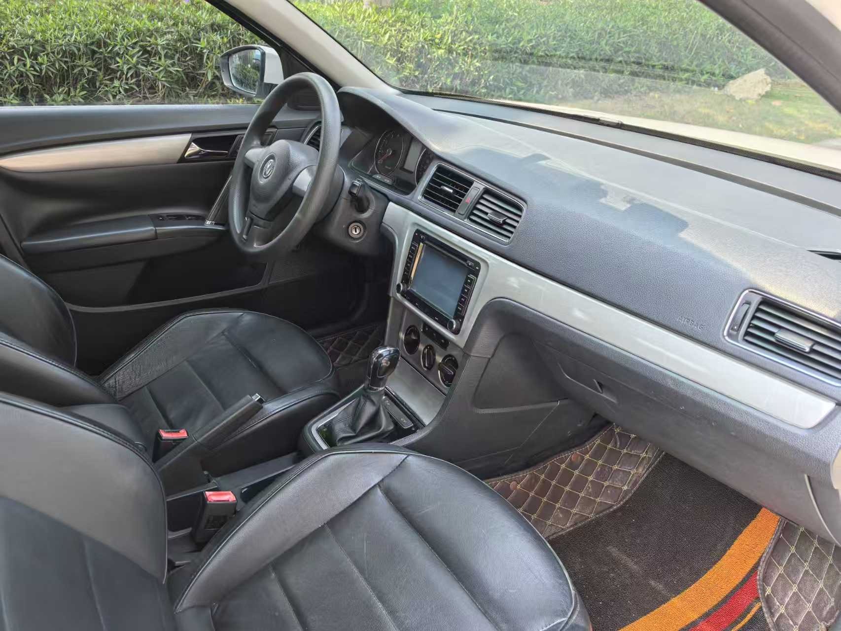 2016 Volkswagen           Lavida
