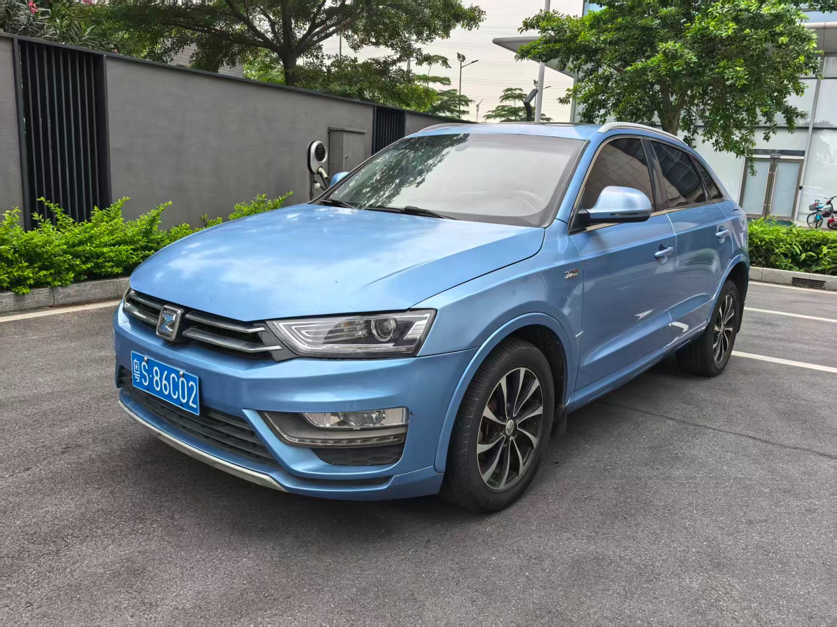 2016  Zotye     SR7