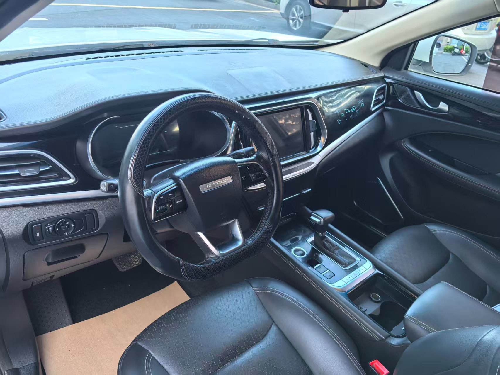 2019 JETOUR x90