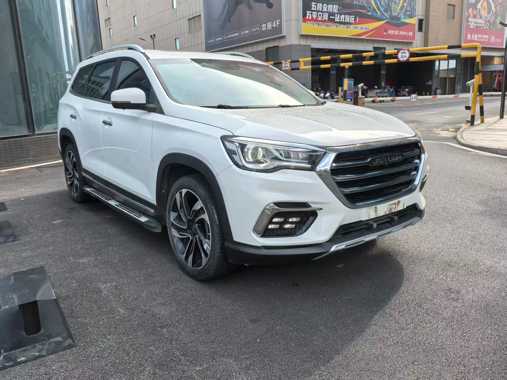 2019 JETOUR x90