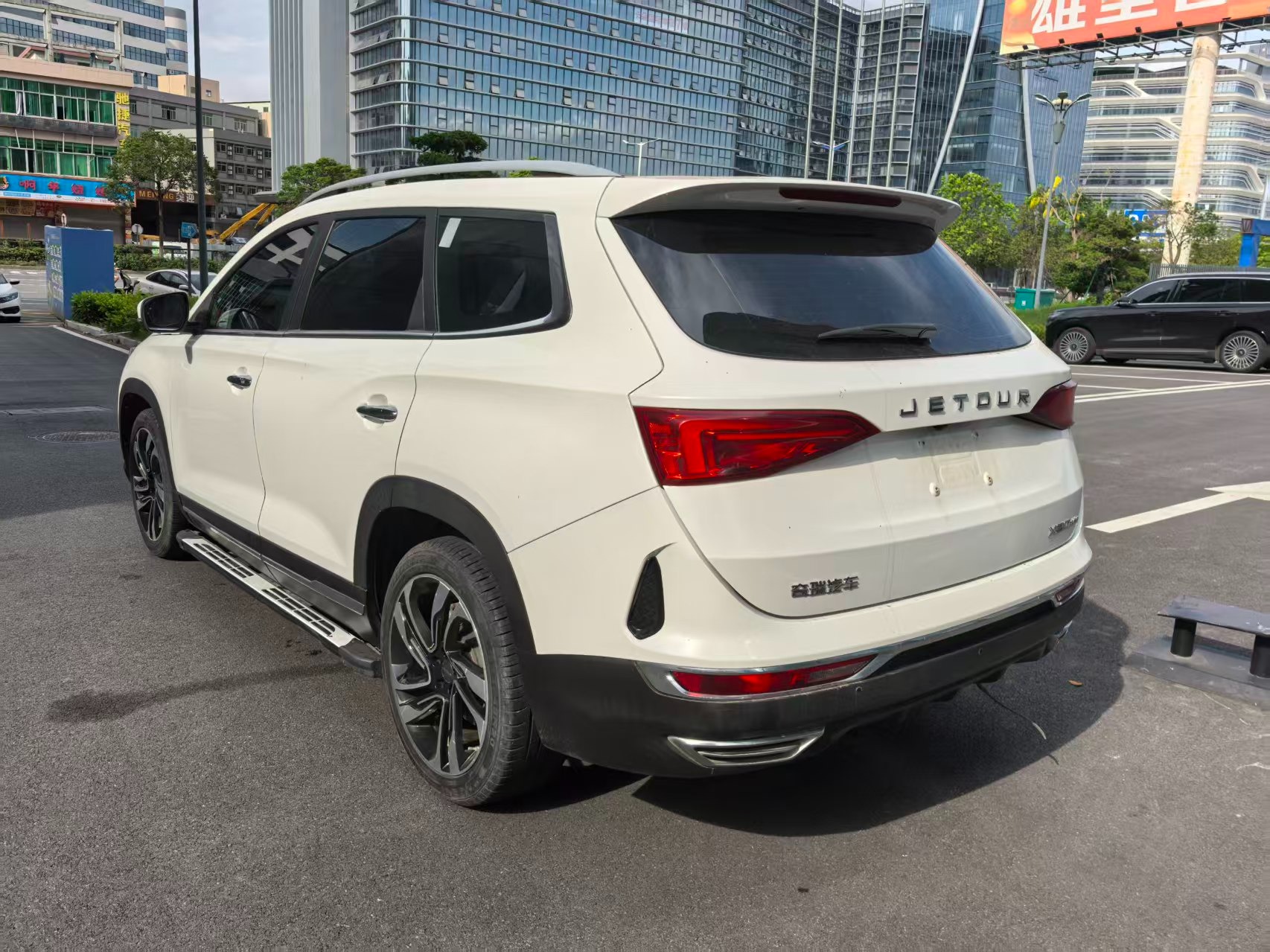 2019 JETOUR x90