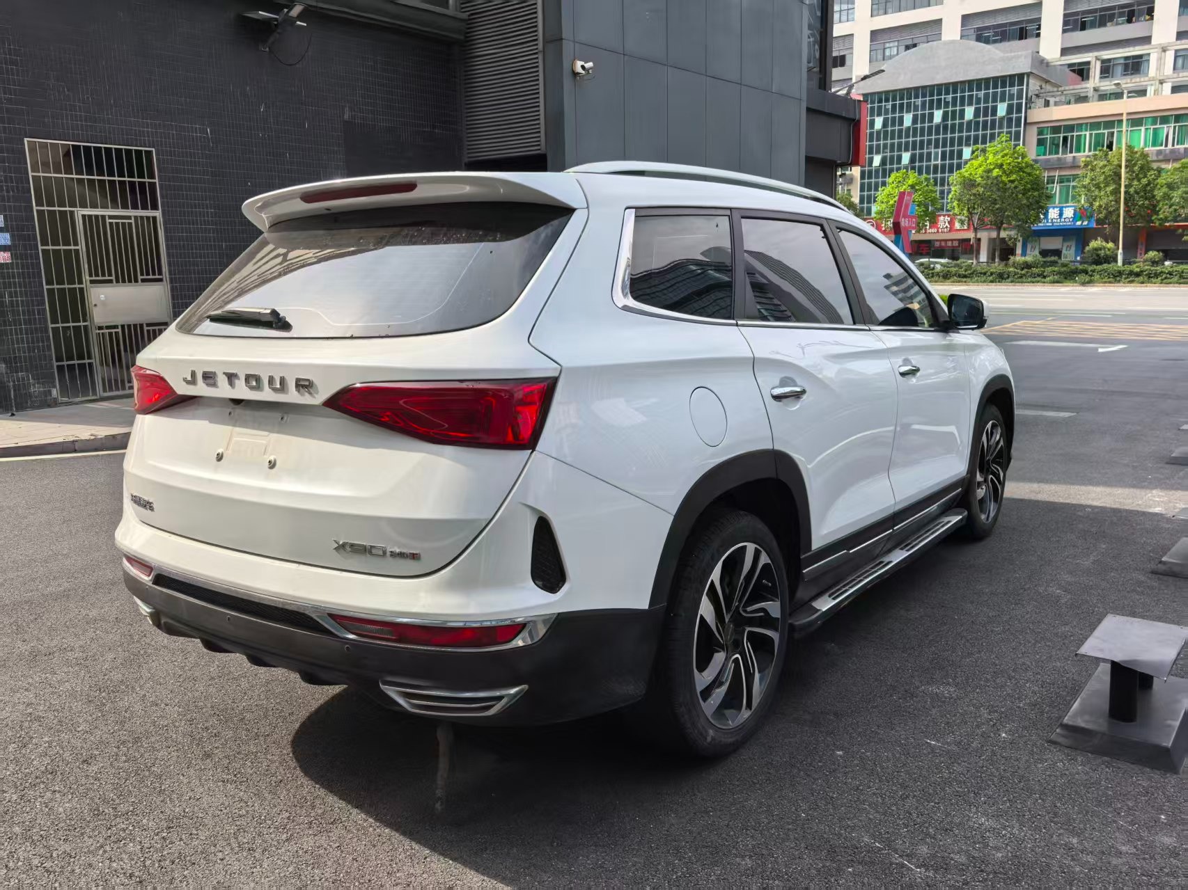 2019 JETOUR x90