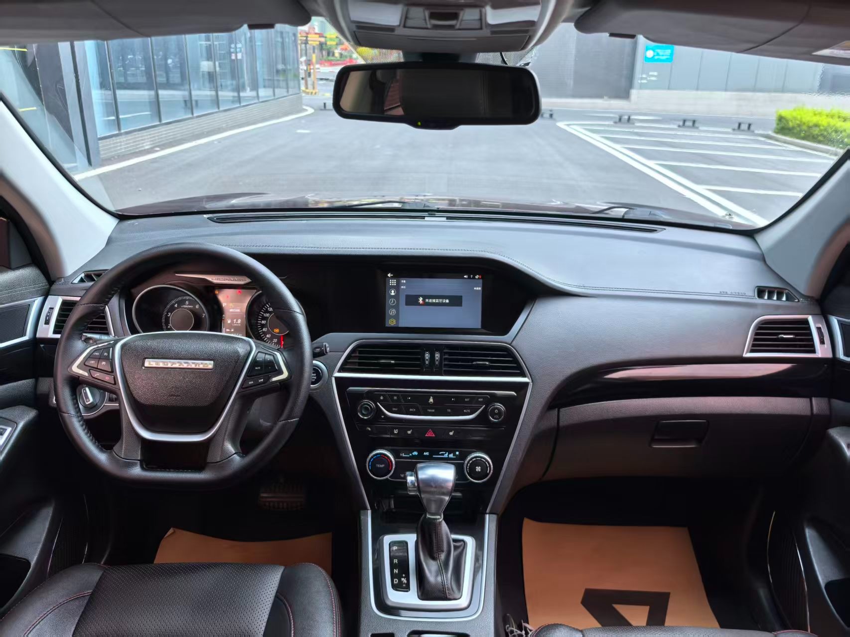2016 Leopaard CS10