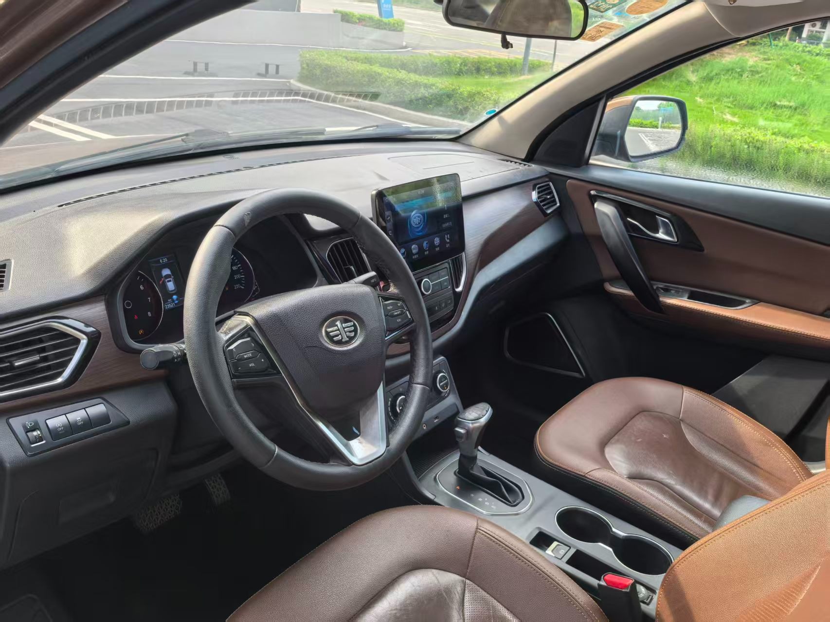 2018 SENIA R7
