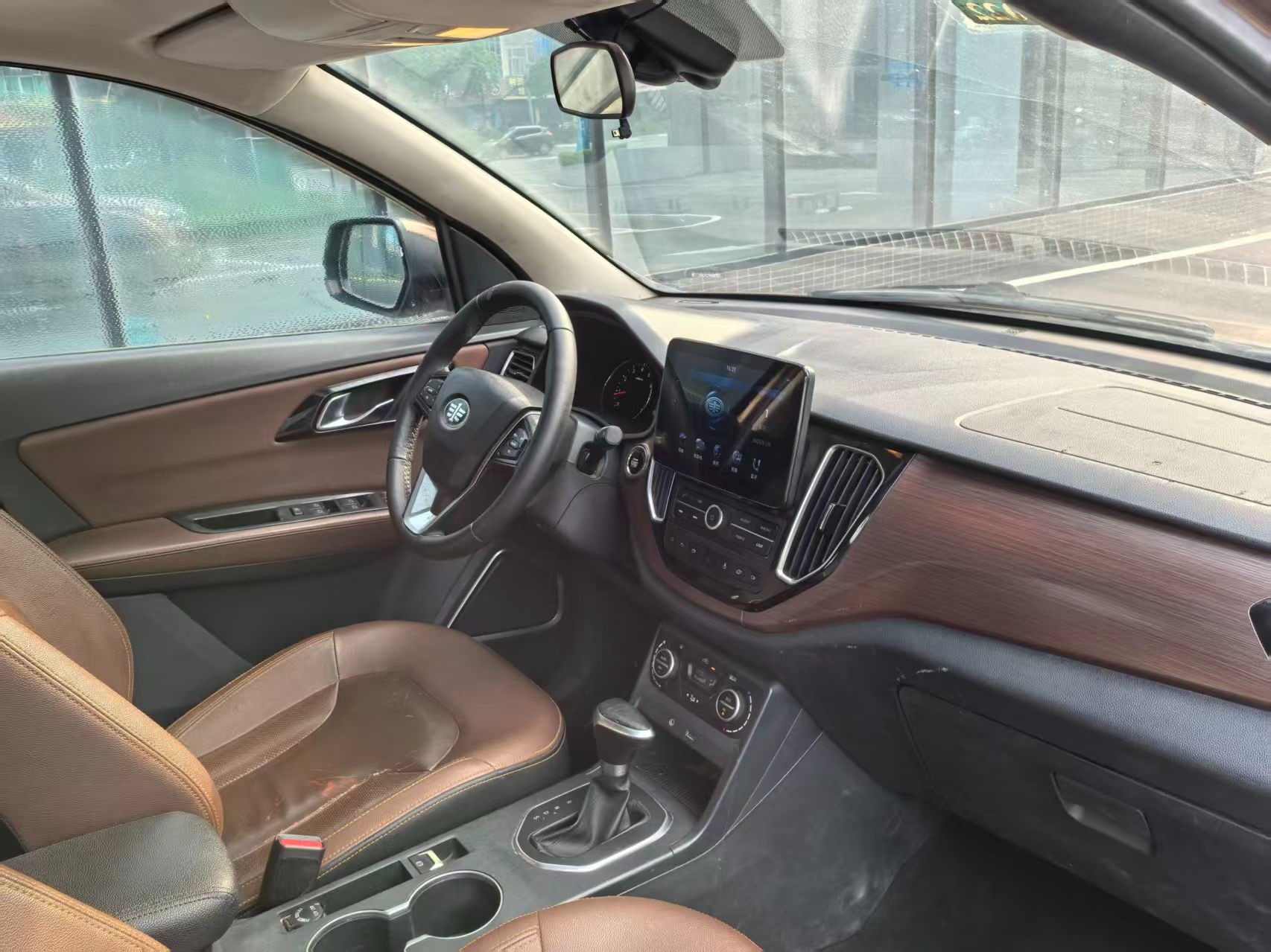 2018 SENIA R7