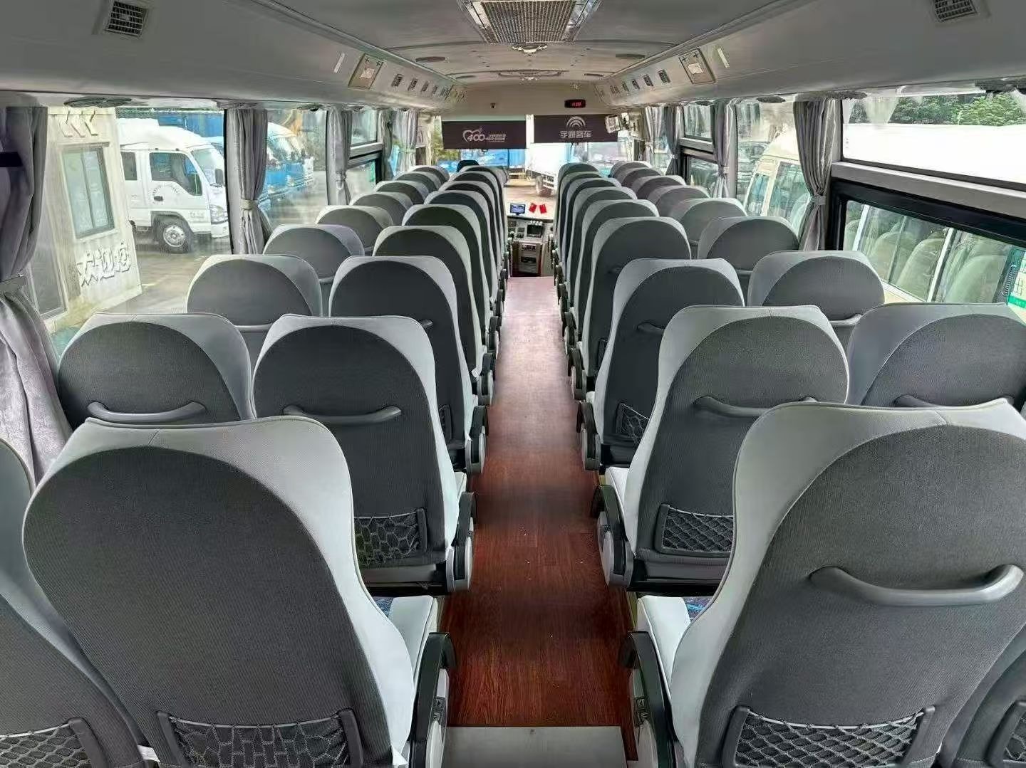 2016 YuTong bus
