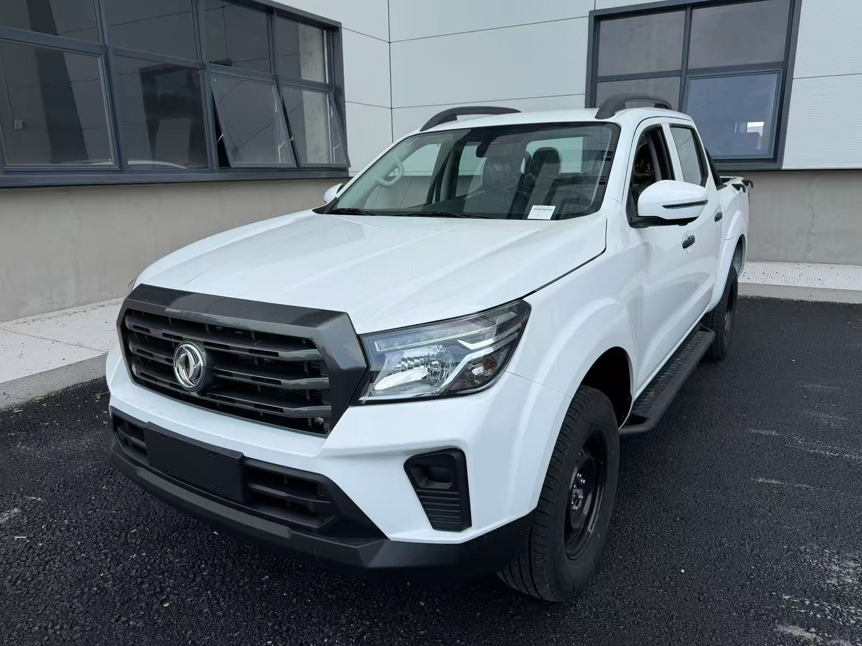 2026 ZNA Double Cab 4-door pickup