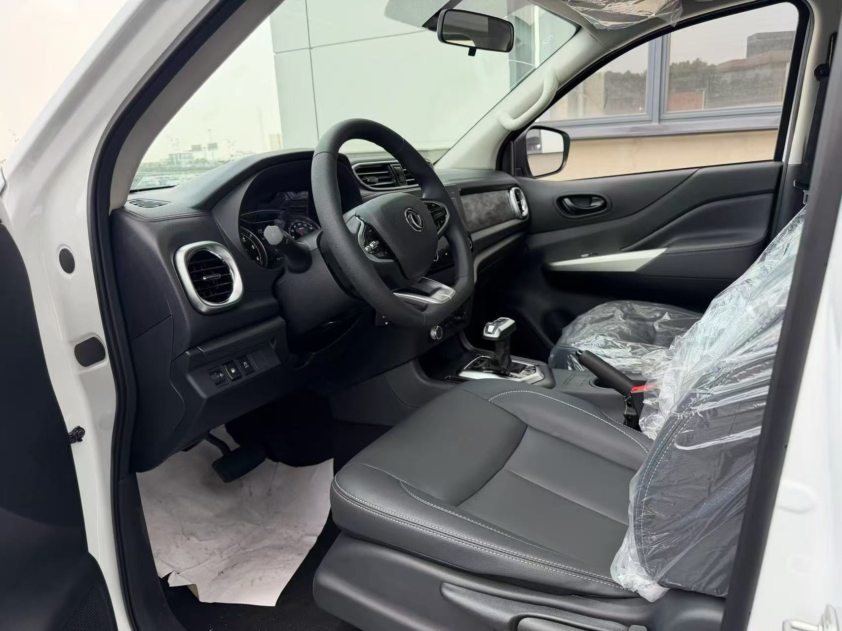 2026 ZNA Double Cab 4-door pickup