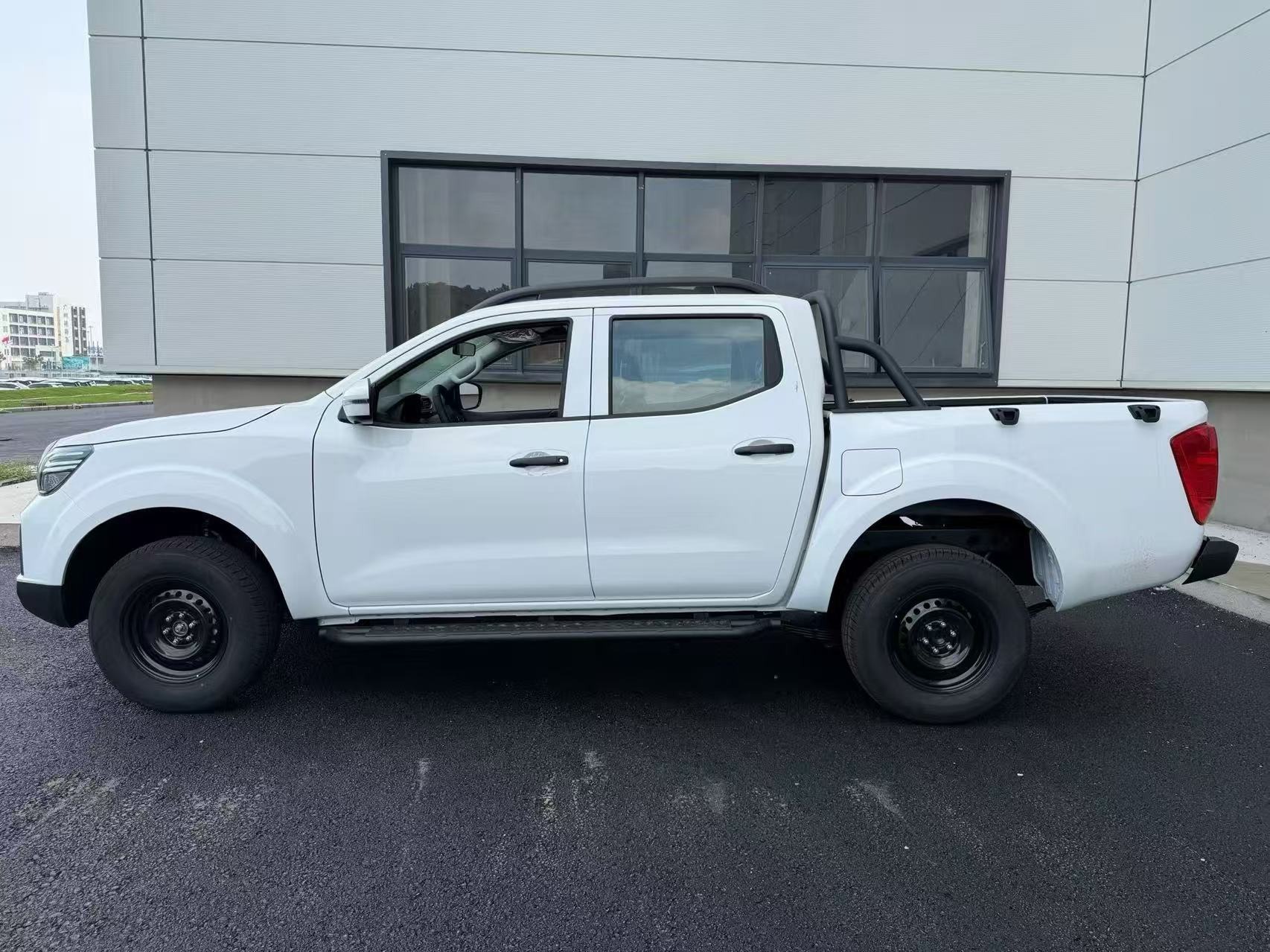 2026 ZNA Double Cab 4-door pickup
