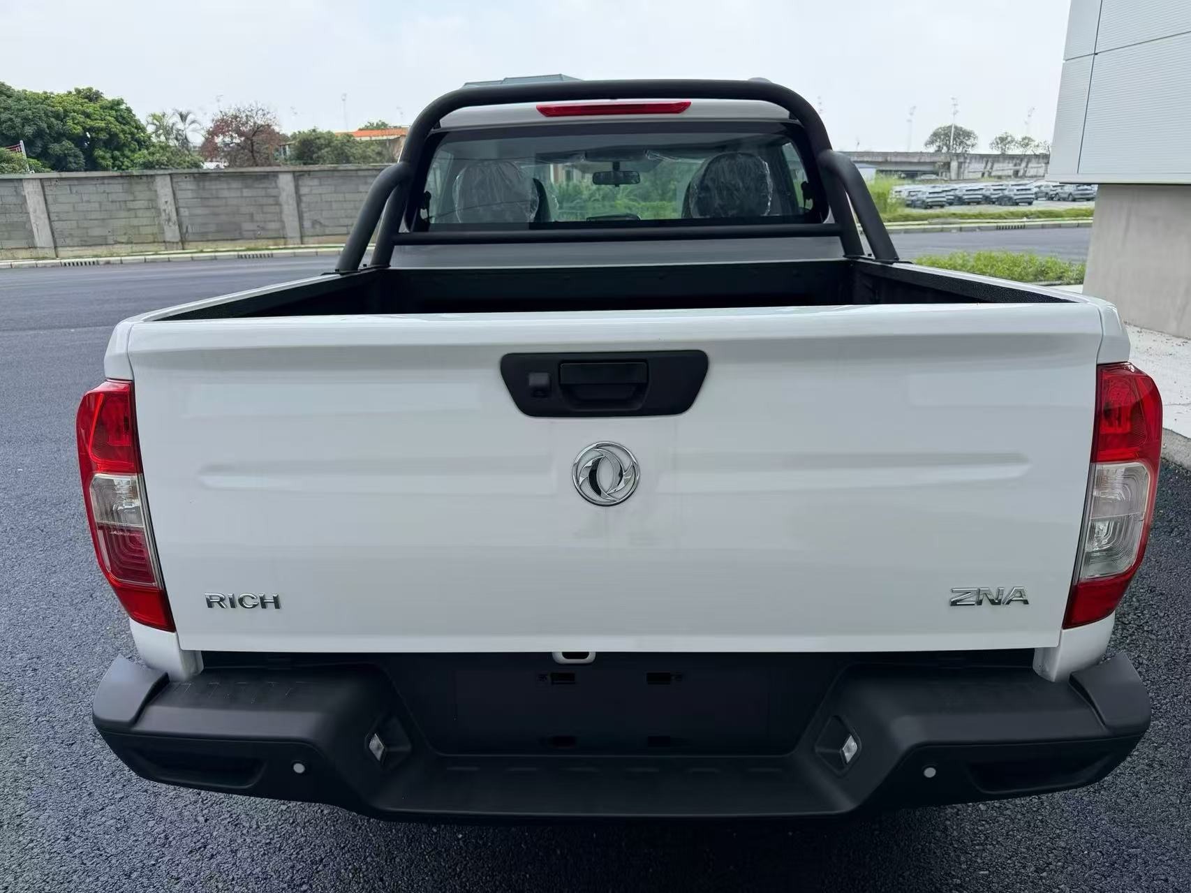 2026 ZNA Double Cab 4-door pickup