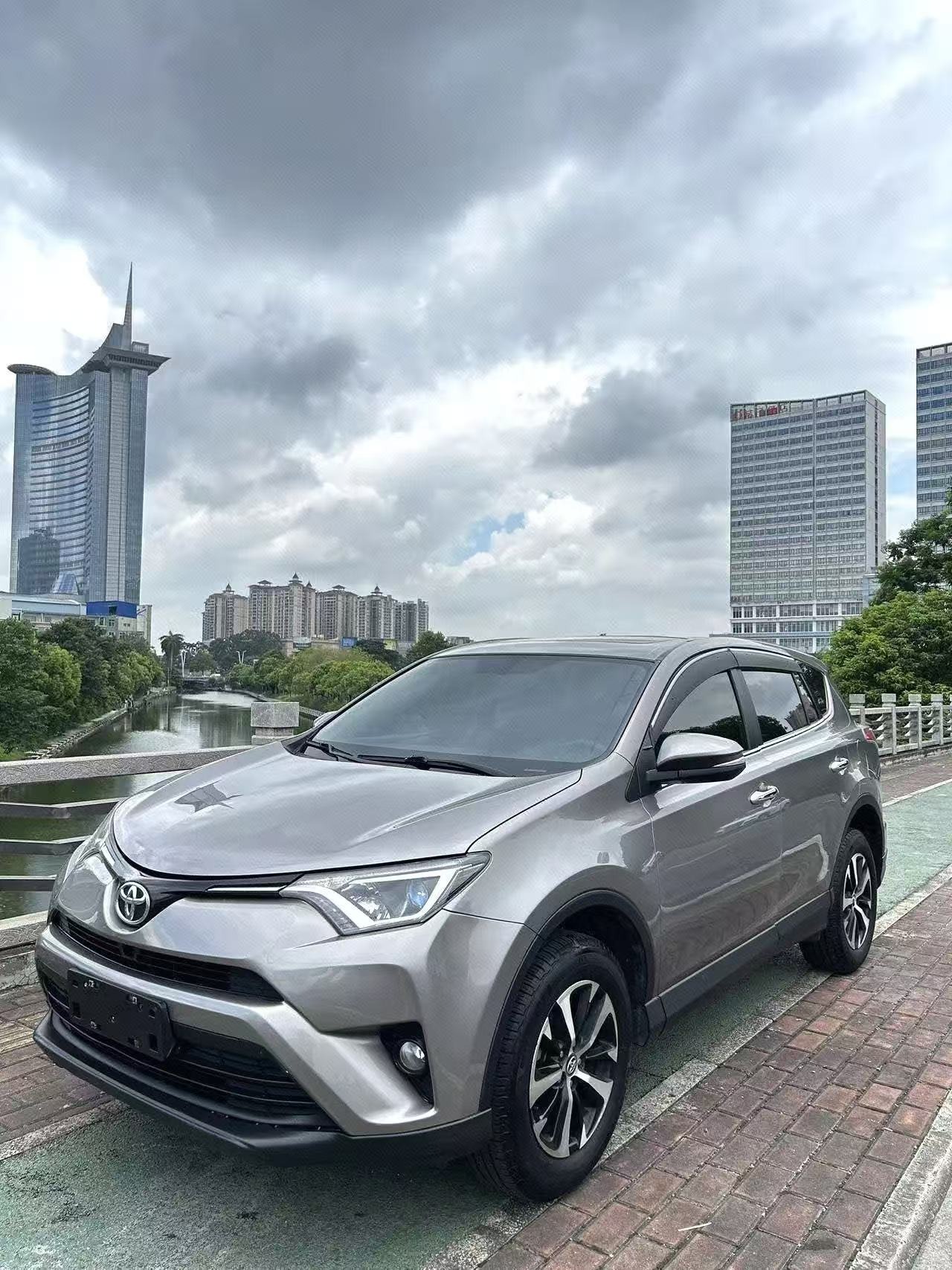 2017 Toyota RAV4