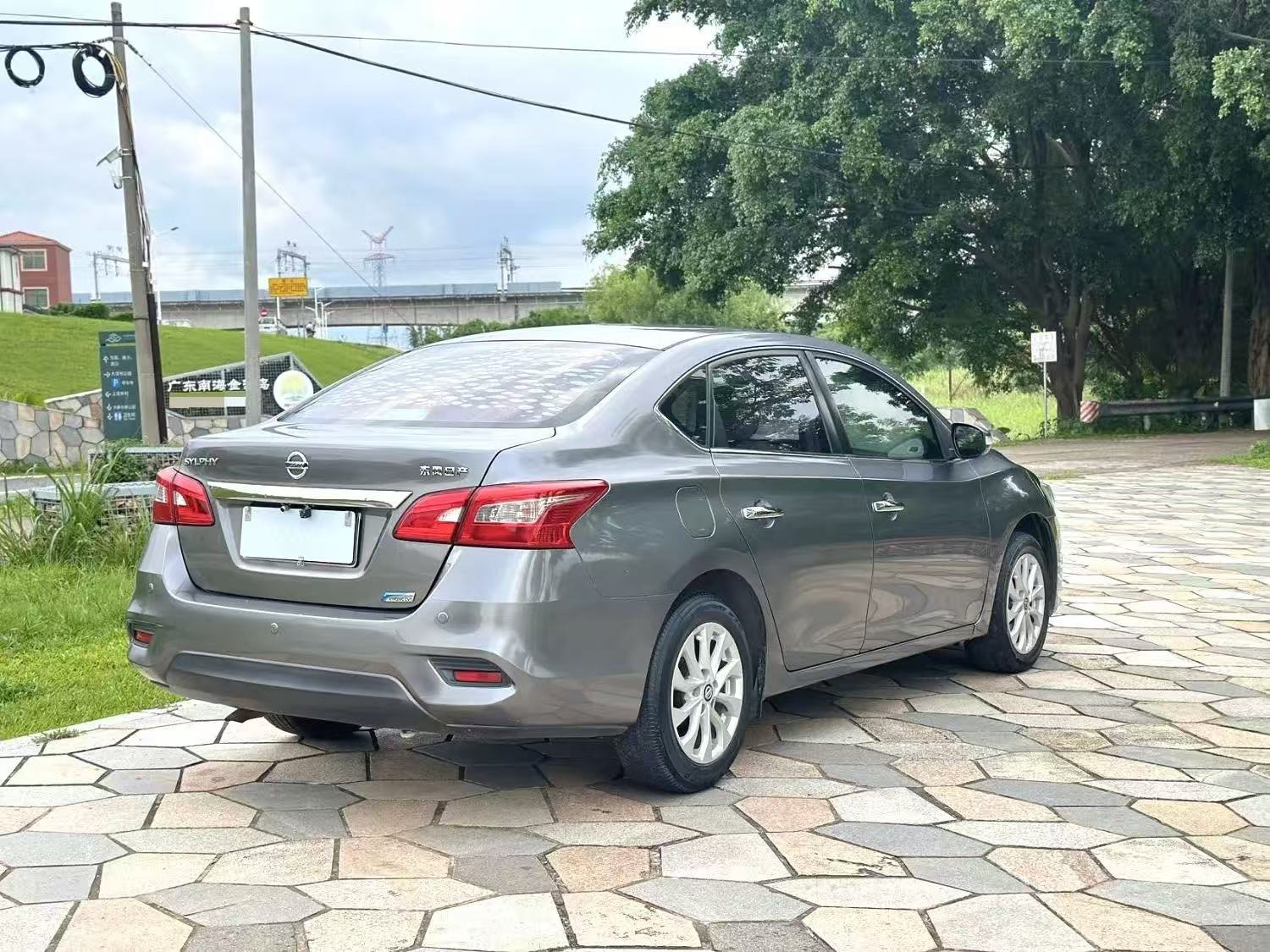 2016 NISSAN Sylphy